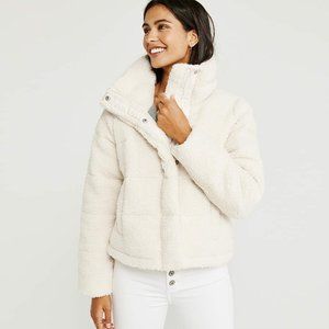 Abercrombie & Fitch Mini Sherpa Puffer Jacket